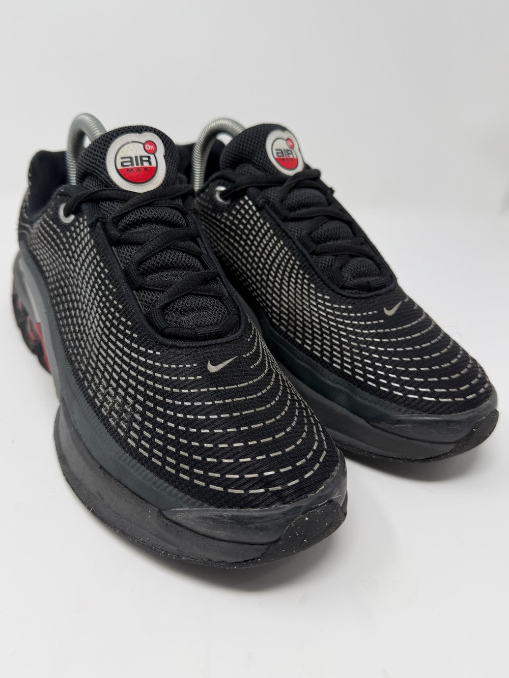 Nike Air Max DN Kid’s Black and Gray Sneakers with Red Accents Sz. 6y